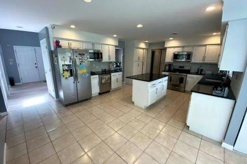 Beautiful 7 Bedroom Home With Inground Heated Pool