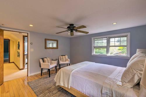 Vivid Escape On Long Island - Walk To Beach!