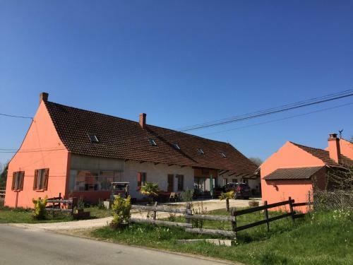 Hostal Gite Chez Marcel Et B�a