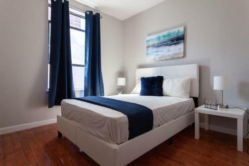Manhattan New York City Rooms