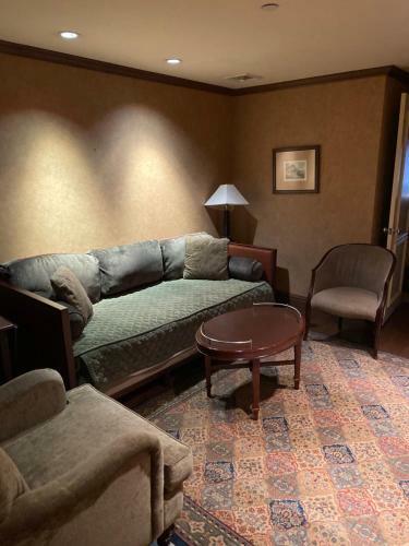 Hotel Sobeny Blakely Stays