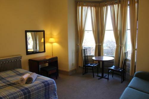 Hi - Portland Northwest Hostel