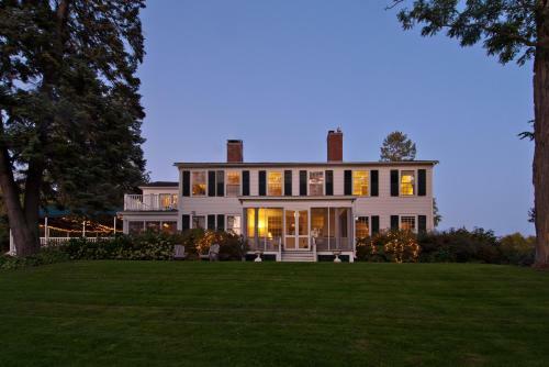Bed & Breakfast Swift House Inn