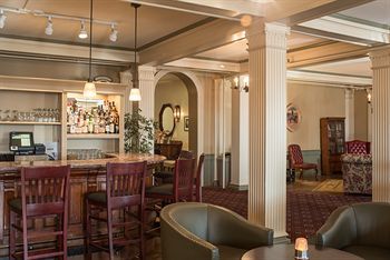 Hotel Middlebury Inn
