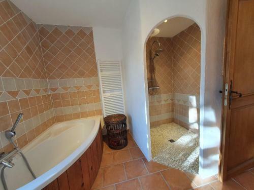 G�te De La Chadeniere