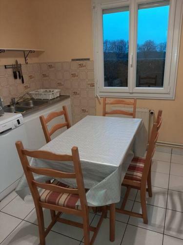 Calanhel : Charmante Maison � La Campagne