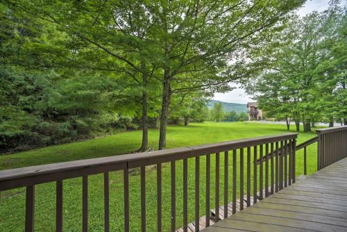 Relaxing Windham Townhome With Private Balcony!
