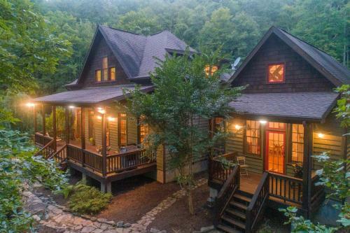 Elegant Appalachian Retreat - New Listing
