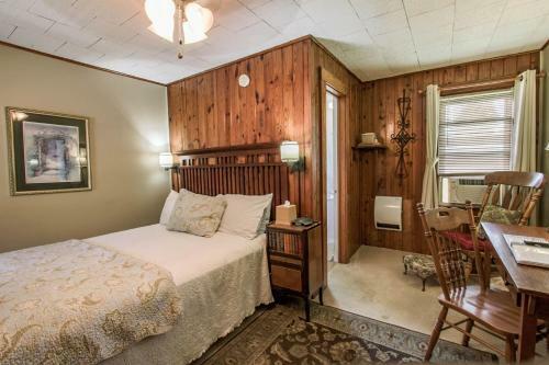 Posada Mountainaire Inn And Log Cabins