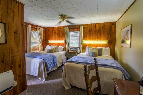Posada Mountainaire Inn And Log Cabins