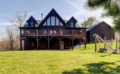 Black Mountain Hilltop Retreat