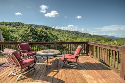 Black Mountain Hilltop Retreat