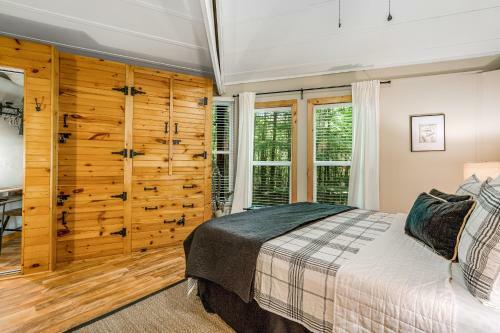 Round Here Lodge