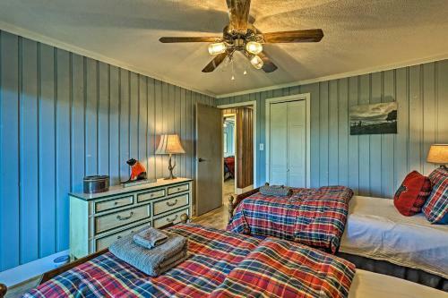 Beech Mountain Abode Near Hiking And Ski Slopes