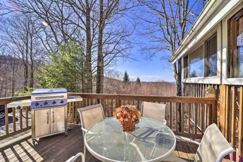Beech Mountain Vibes: Golf, Ski, Hike, Grill &deck