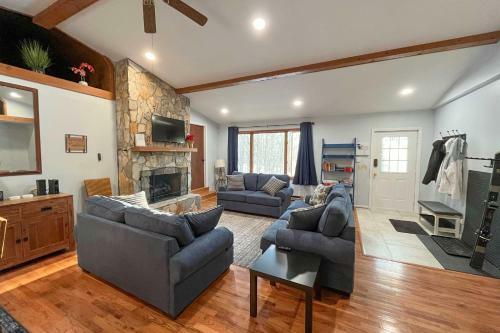 Cozy Beech Mountain Home About 3 Mi To Ski Resort
