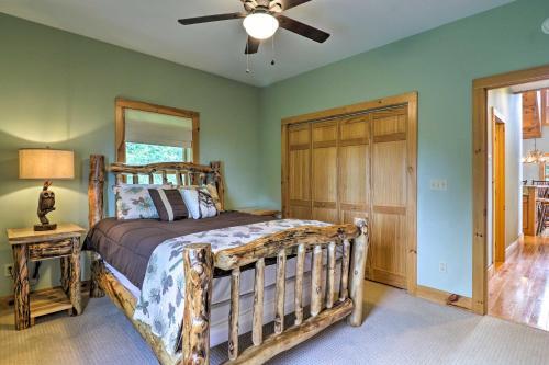 Stunning Cabin With Game Room And On-site Hiking!