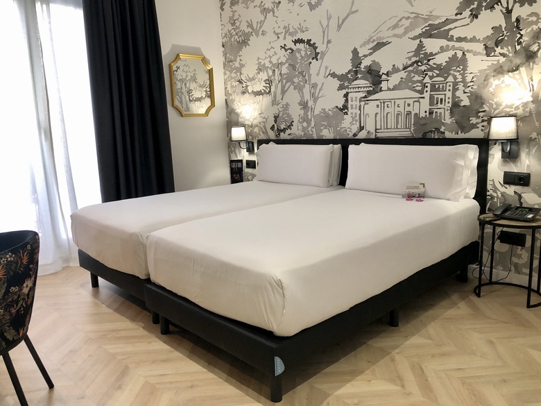 Hotel Oriente Atiram