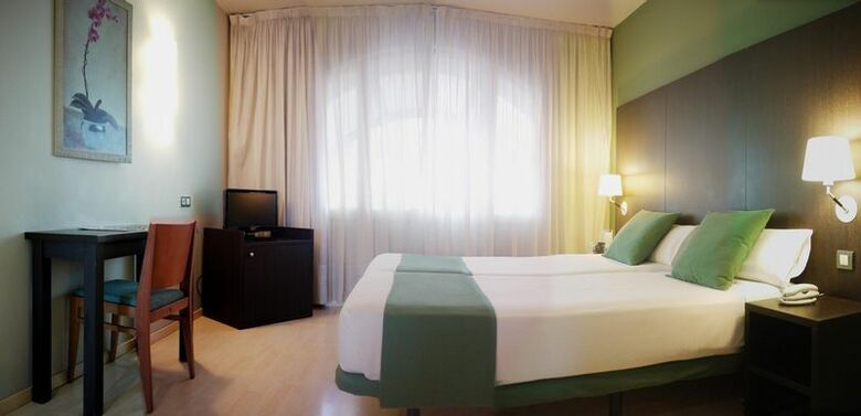 Hotel Oriente Atiram