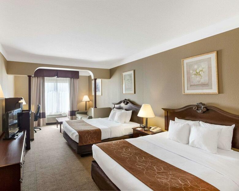 Hotel Comfort Suites Plainview