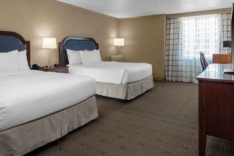 Doubletree By Hilton Hotel Burlington Vermont