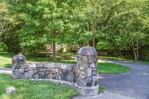 Asheville Creekside Bungalow