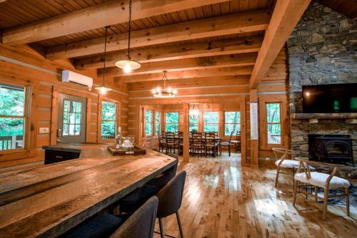 Hidden Cove Cabin