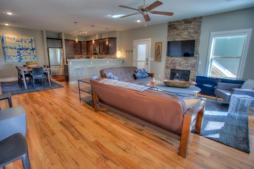Upstream Cottage