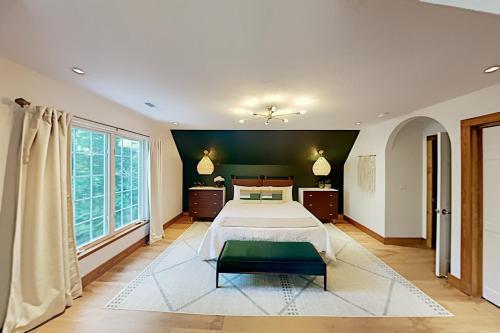 Heartwood Manor