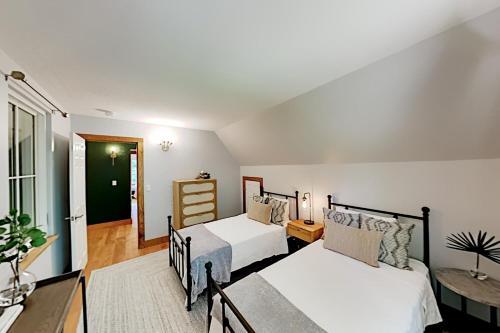 Heartwood Manor