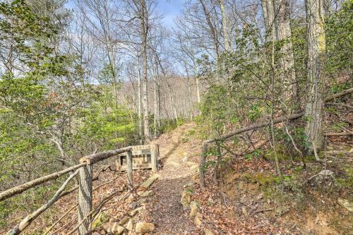 Rustic Cabin With Mtn Views Hiking On-site!