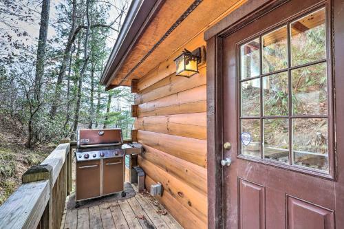 Rustic Cabin With Mtn Views Hiking On-site!