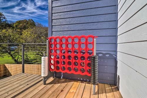 Upscale Asheville Abode With Hot Tub And Fire Pit