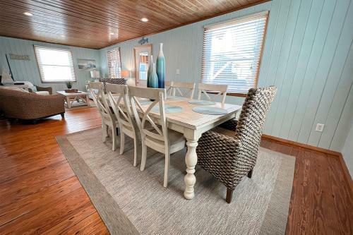 Sand Dollar Retreat By Sea Scape Properties
