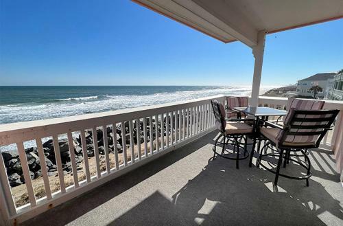 On The Rocks By Sea Scape Properties