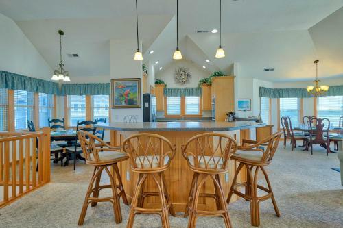 Parrot Pointe 714
