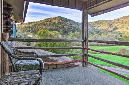 Villa Spacious River Lodge With Mtn Views On 4 Acres!