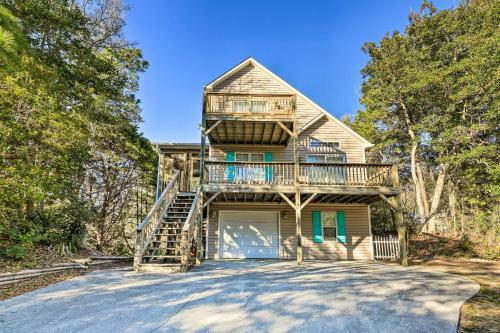 Bright Emerald Isle Getaway Less Than 1 Mi To Beaches