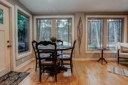 Hoopers Creek Cottage