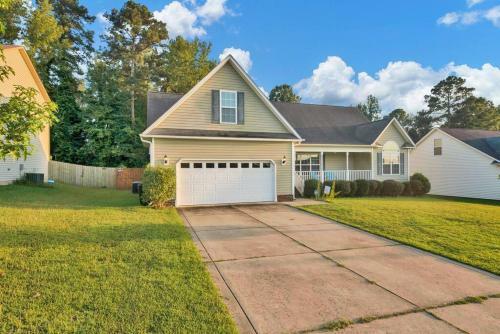 Minutes From Fort Bragg And Methodist University