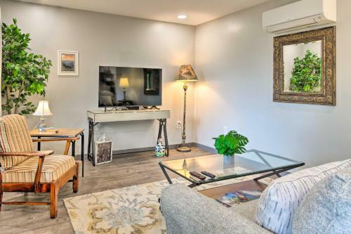 Apartamento Studio With Deck And Views, 7 Miles To Franklin!