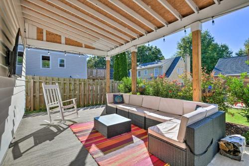 Central Charlotte Home With Patio And Fire Pit!