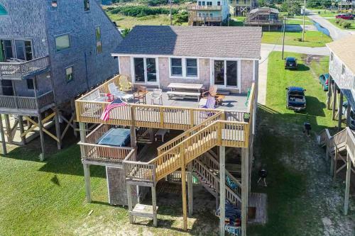 By The Sea Hatteras 380