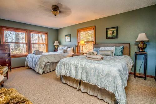 Lodge The Poplars At Bearwallow Mountain