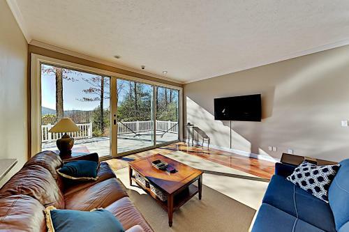 Jeter Mountain Manor