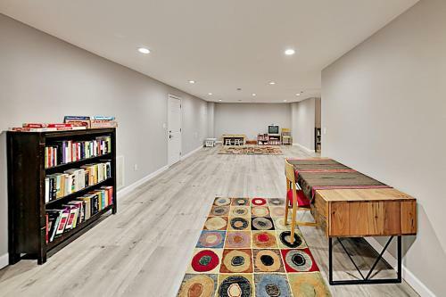 Jeter Mountain Manor