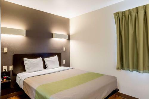 Hotel Studio 6 Kenedy