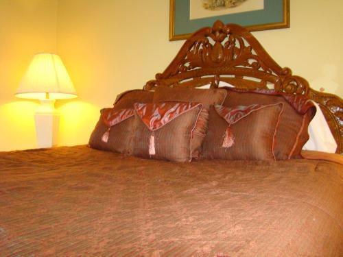 Happy Trails Motel