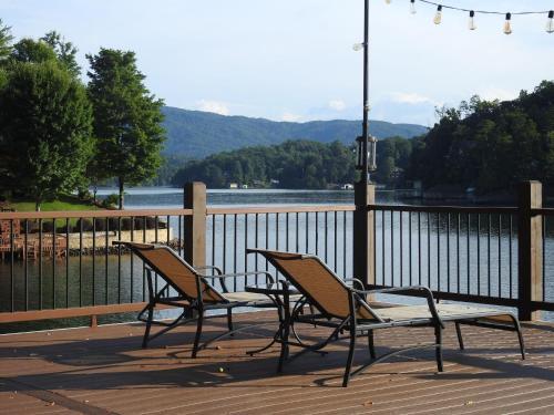 White Oak Point