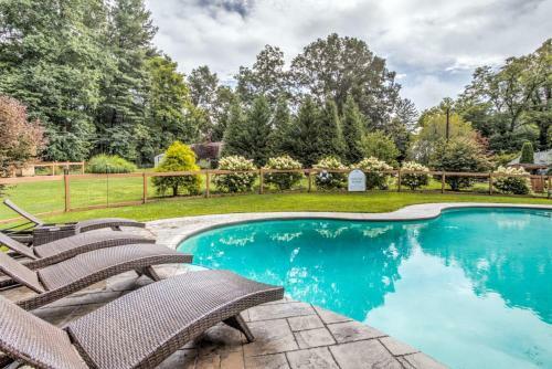 Mountain Laurel Oasis
